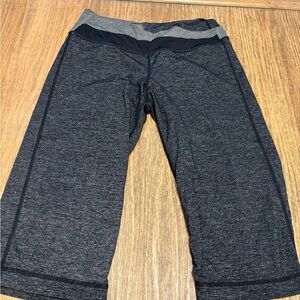 lululemon athletica Gray Ankle Cropped Pants